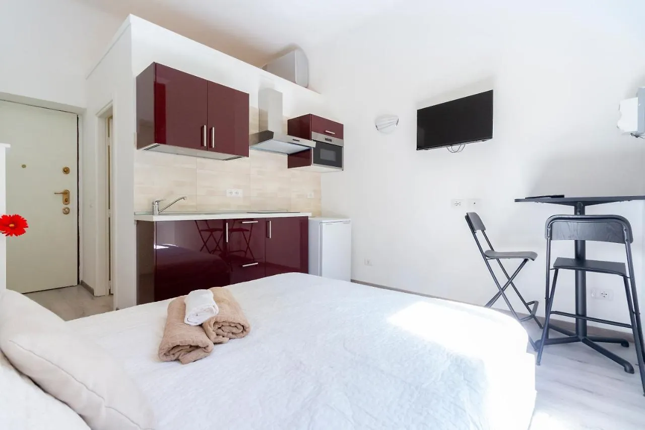 Alessia'S Flat - Certosa Apartment Milan