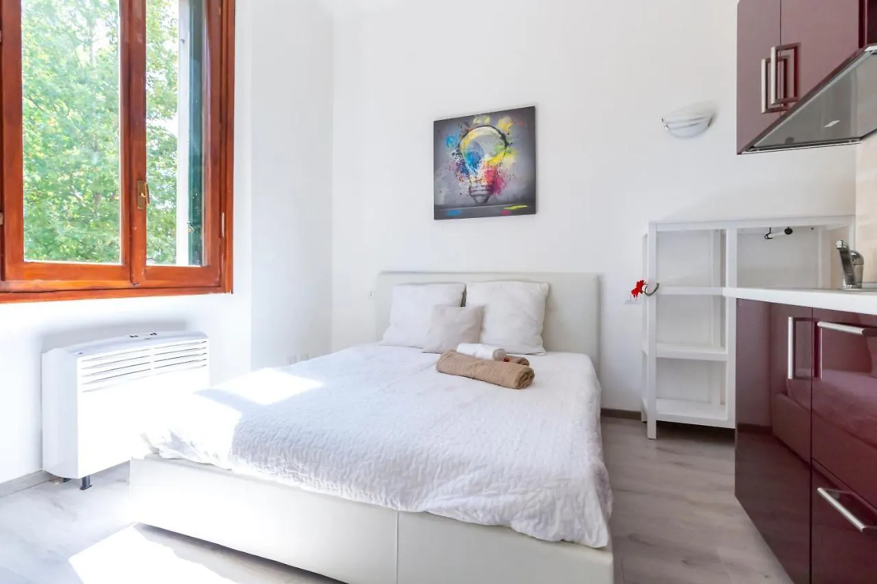 Alessia'S Flat - Certosa Apartment Milan